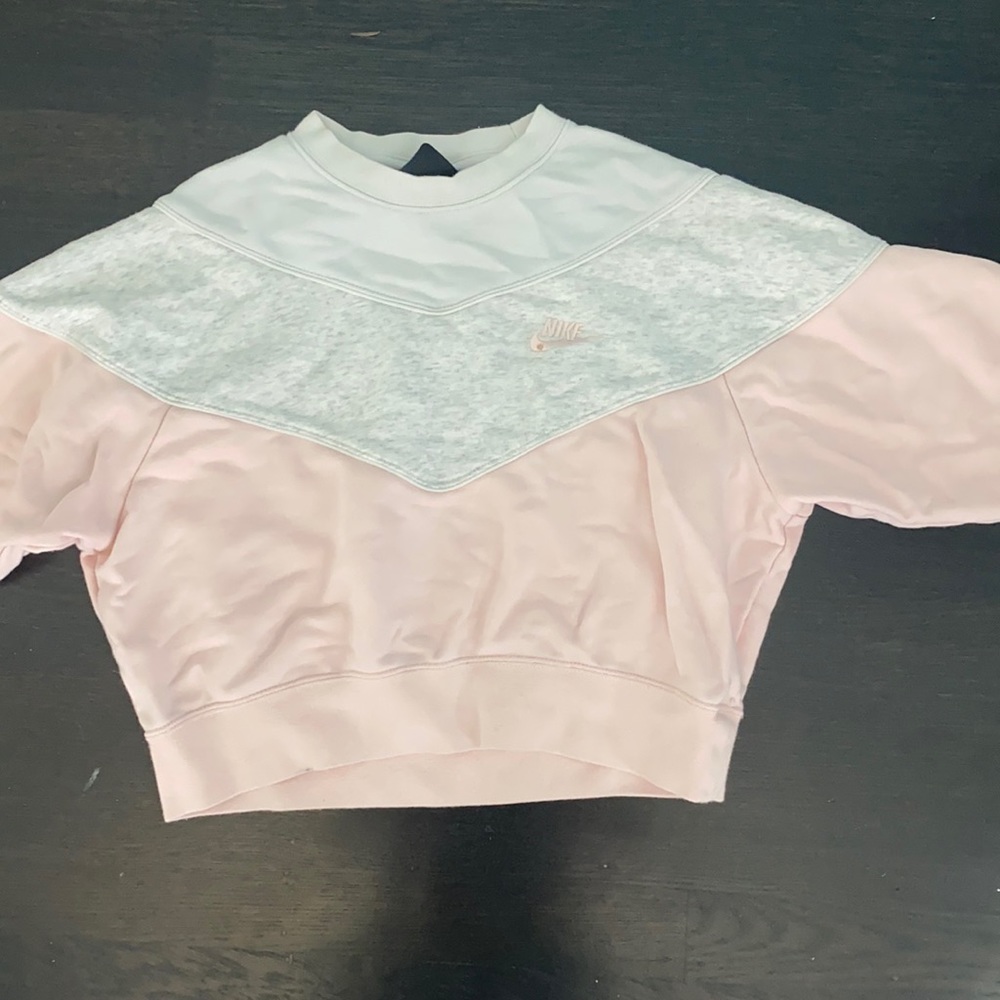 Crop Nike sweater